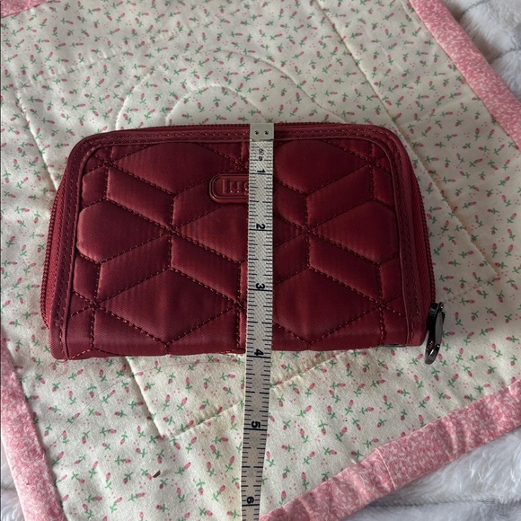 Lug Rodeo Wallet Raspberry Quilted Like New - Picture 7 of 7